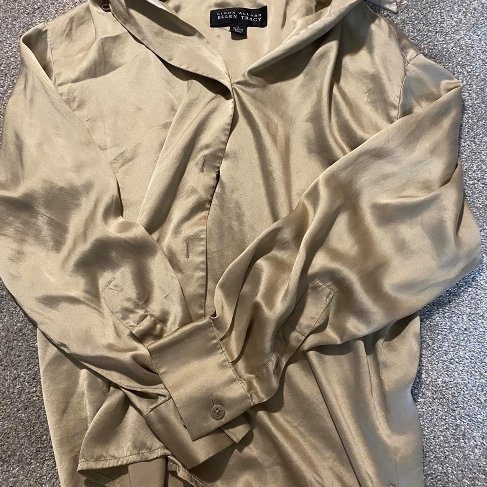 Ellen Tracy Gold Button Down Shirt